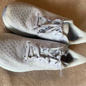 Hoka Clifton 9 Running Shoes